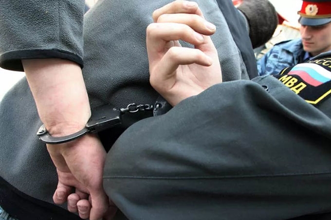 По горячим следам задержан молодой человек, совершивший кражу и разбой