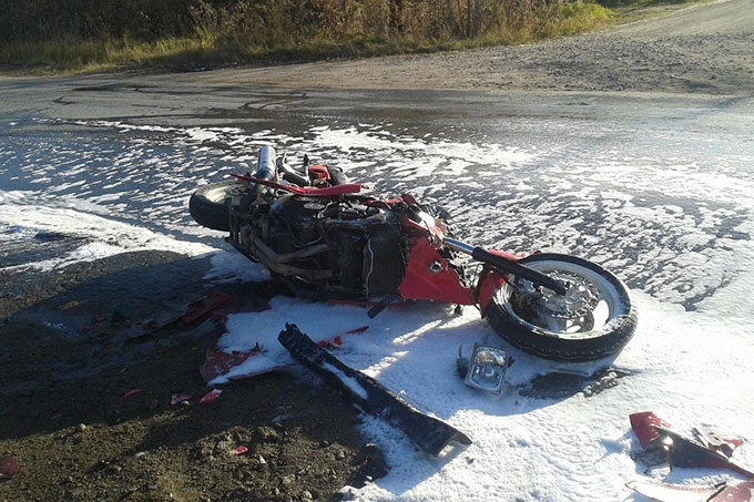 В Шадринске автоледи на Субару сбила мотоциклиста