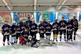 Команда ДЮСШ «Торпедо-Парус» - победители турнира «Золотая шайба»