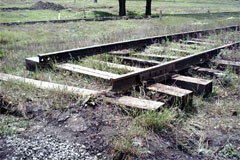 Двое 25-летних местных жителя разоборудовали около 800 метров железнодорожных путей