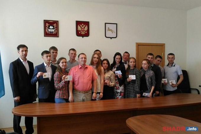 Первые значки ГТО получили 15 школьников Шадринска