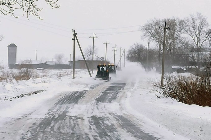 На уборку снега с улиц города круглосуточно выходит 35 единиц техники