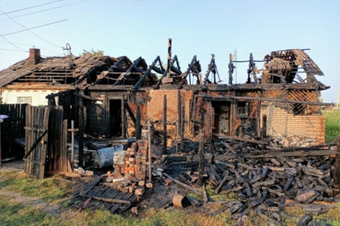 В огне погибли 5 человек, в том числе двое детей