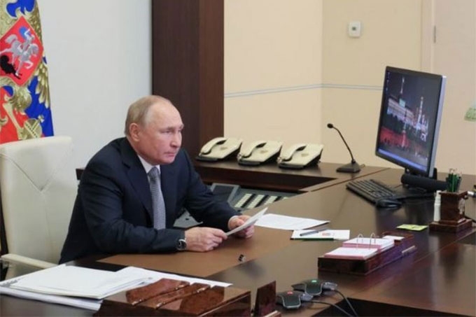 Владимир Путин объявил с 30 октября по 7 ноября нерабочими днями