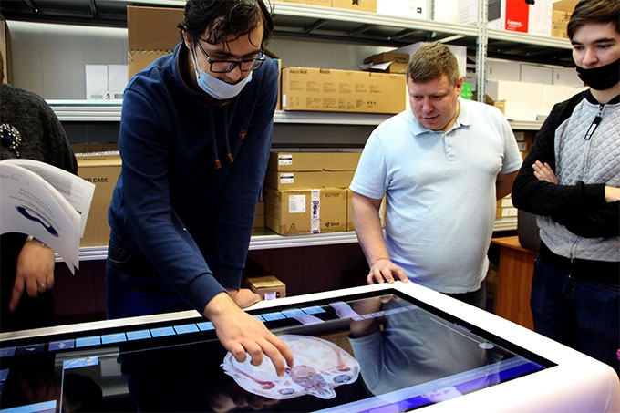 Шадринский Технопарк пополнился интерактивным анатомическим столом «Пирогов»