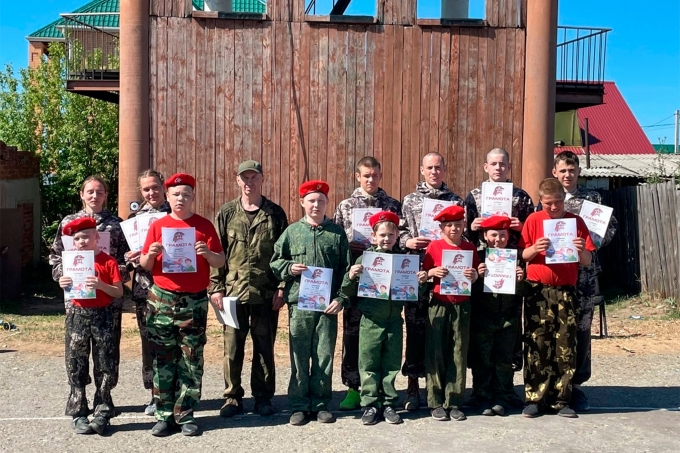 В Шадринске впервые прошли детские соревнования по штурмовому альпинизму