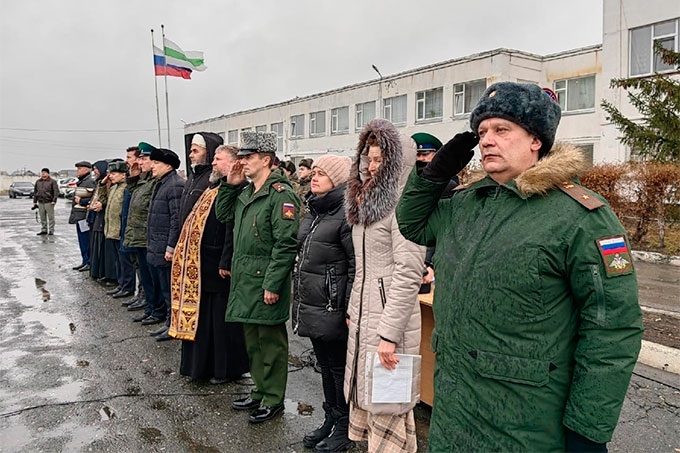 Зауральские призывники отправились к месту службы