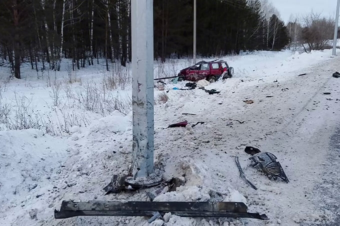 В Шадринске водитель без прав совершил ДТП и погиб на месте