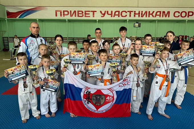 Шадринцы выиграли Первенство и Чемпионат Курганской области по киокушинкай каратэ