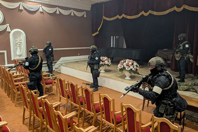 Заложники спасены, нападающие обезврежены: В Кургане прошли антитеррористические учения