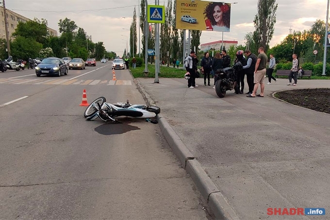 Прокурор Курганской области поручил проверить обстоятельства ДТП с участием подростков в Шадринске
