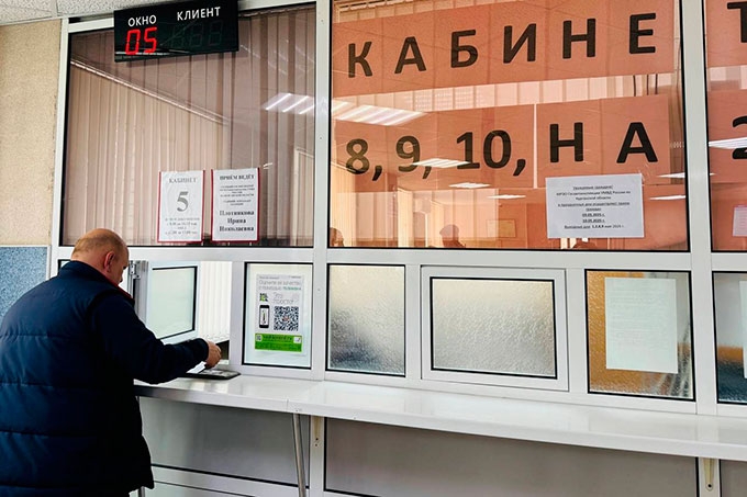 Челябинец с поддельным иностранным водительским удостоверением попытался получить права в Шадринске