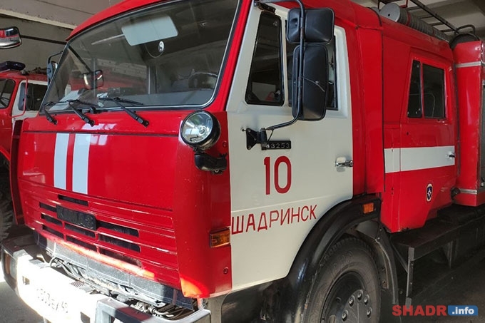 Житель села Верхняя Полевая во время пожара получил ожоги рук и ног