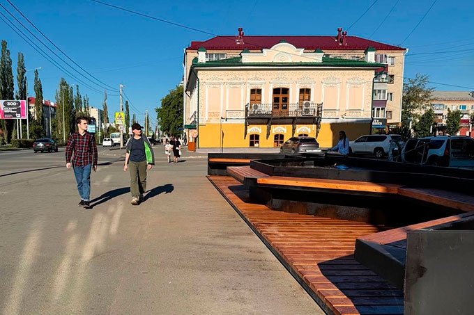 В Шадринске установили первый в городе парклет