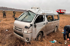 На трассе в Шадринском МО произошло ДТП с опрокидыванием автомобиля