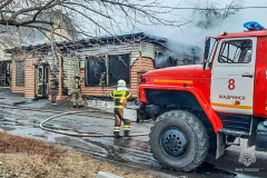 В Шадринске тушили производственное здание