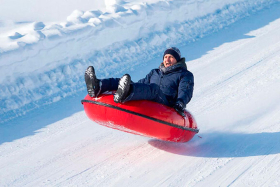 Житель Далматово остался жив после экстремальной буксировки тюбинга легковым автомобилем