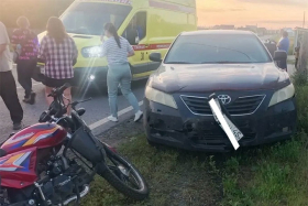 В Кургане несовершеннолетний водитель мопеда попал в ДТП