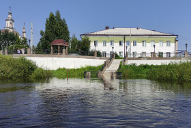 Уровень воды в реке Исеть продолжает подниматься