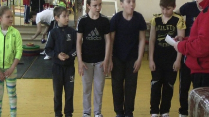     2016 